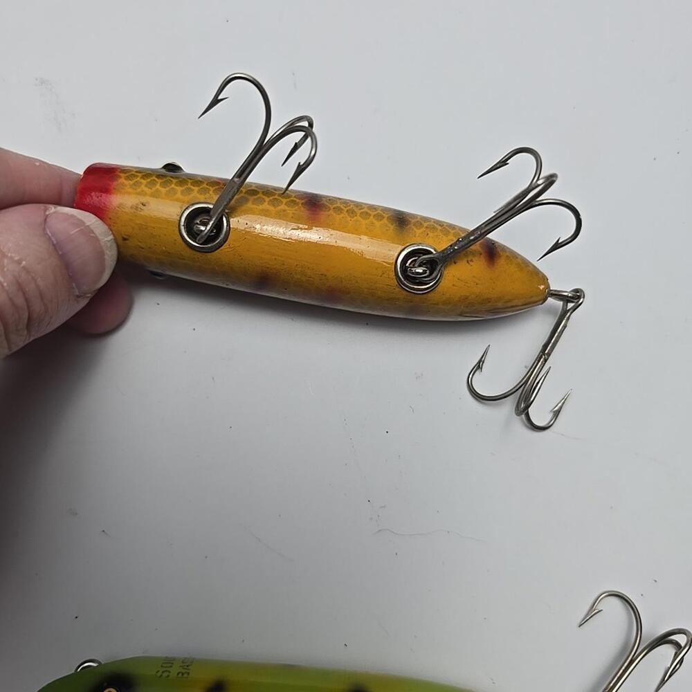Vintage Lot of 2 Old South Bend Bass Oreno Red Head With Glas Eyes Fishing Lures - Picture 8 of 10